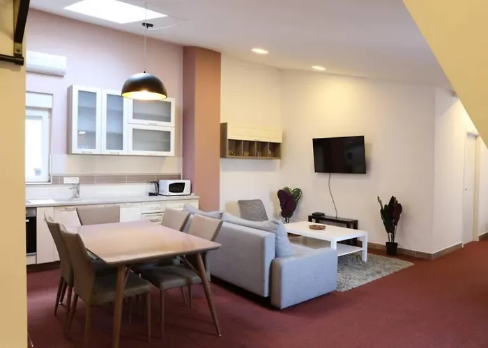 Belgrade Center Apartment Nusiceva