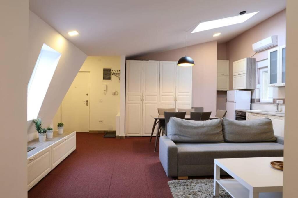 Center Nusiceva * Belgrad